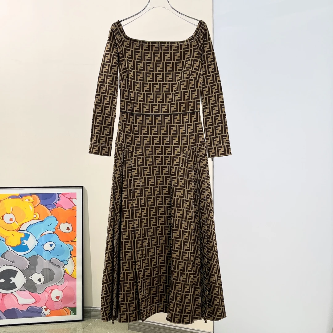 全新未使用 FENDI/芬迪 一字肩连衣裙/38码/闲置/XspA196
