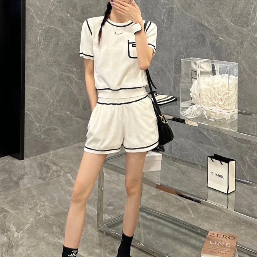 99新 MIU MIU/缪缪 短袖/40码/成色99/XspA2664
