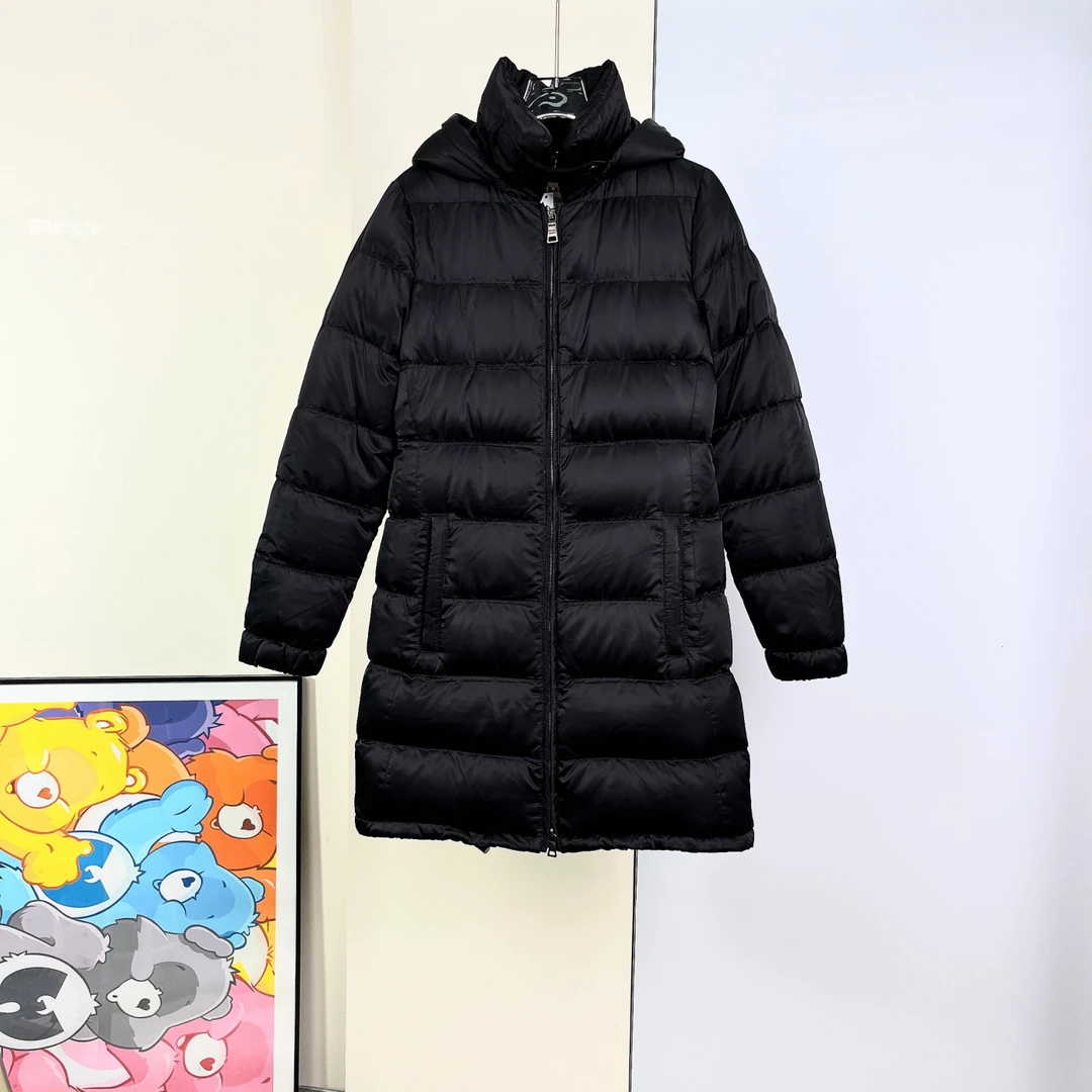 95新 Prada/普拉达 羽绒服/38码/Xsp31405