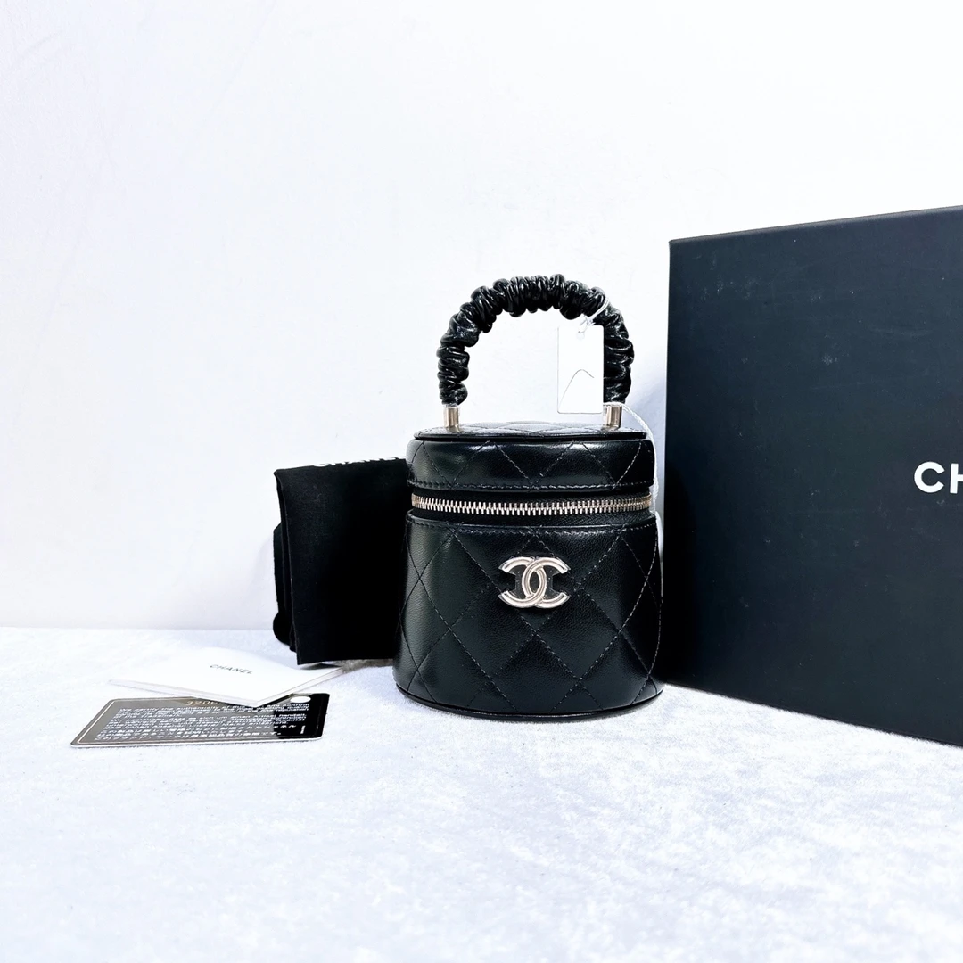 99新 Chanel/香奈儿 水桶包/11*11/成色全新/Xsp22328