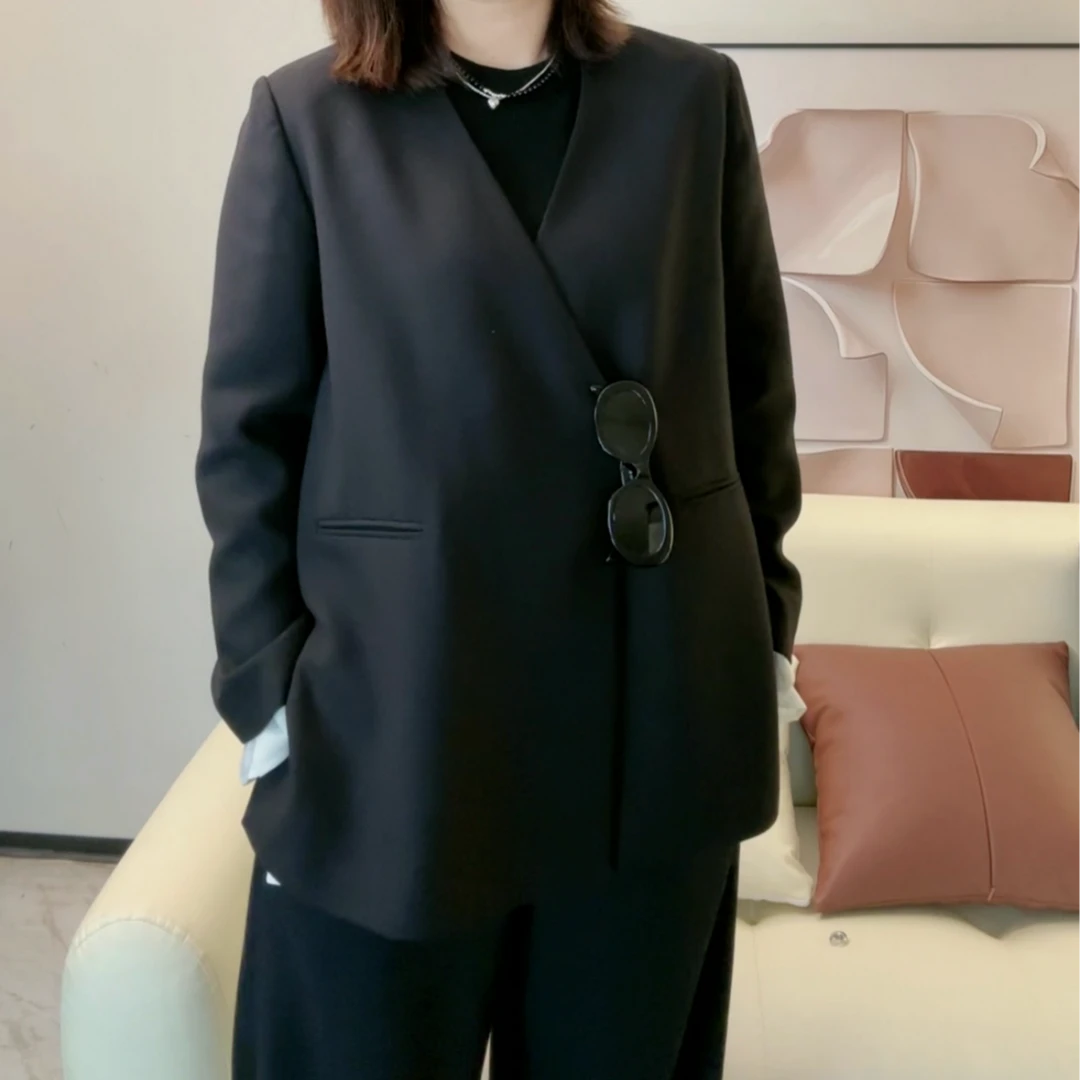 《大吴原创》“克罗地亚”2024早春新款设计师休闲轻奢气质女士西装