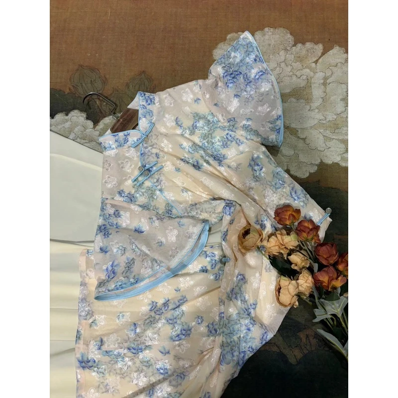 0265 (幽兰)米黄色 蓝色花 奥戴 碎花 旗袍