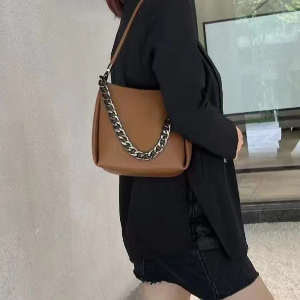 0719-129   女款时尚百搭斜挎包包    JBS    1855