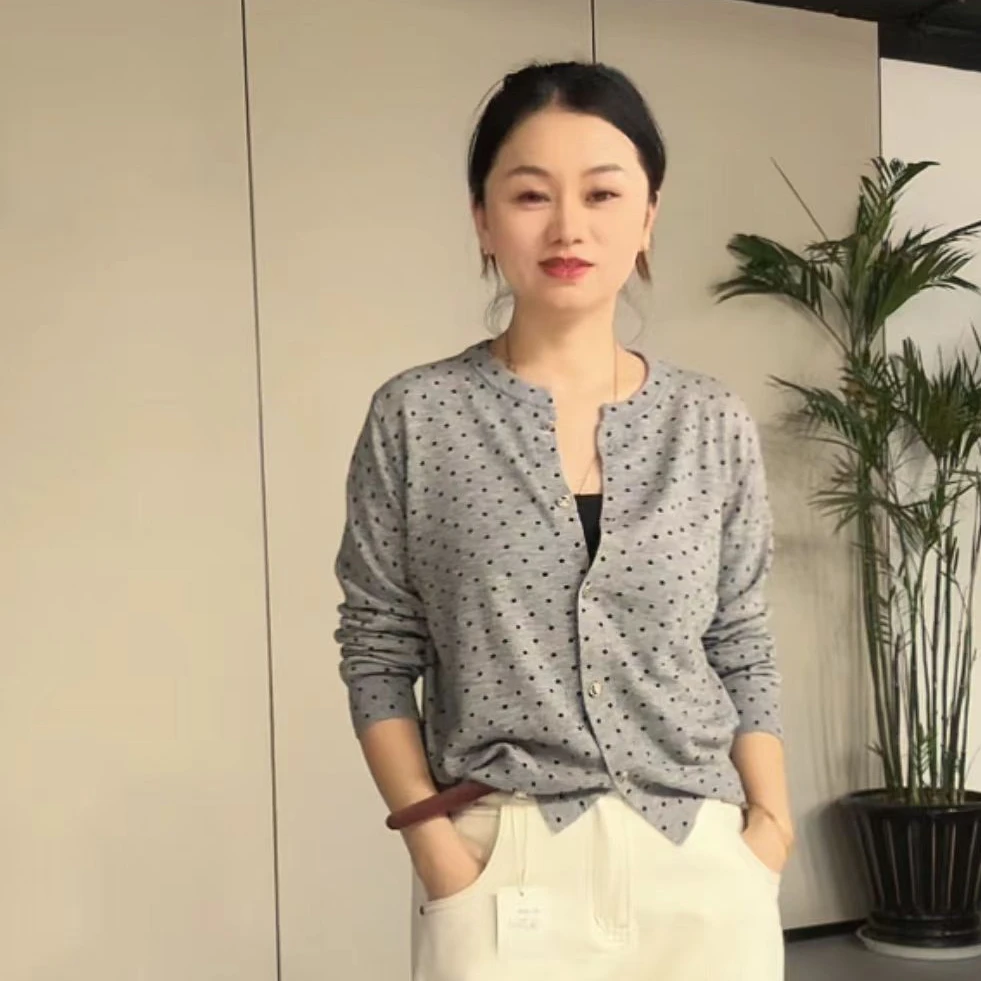 1003-20  女款时尚百搭气质全绵羊毛衫  CG  858507