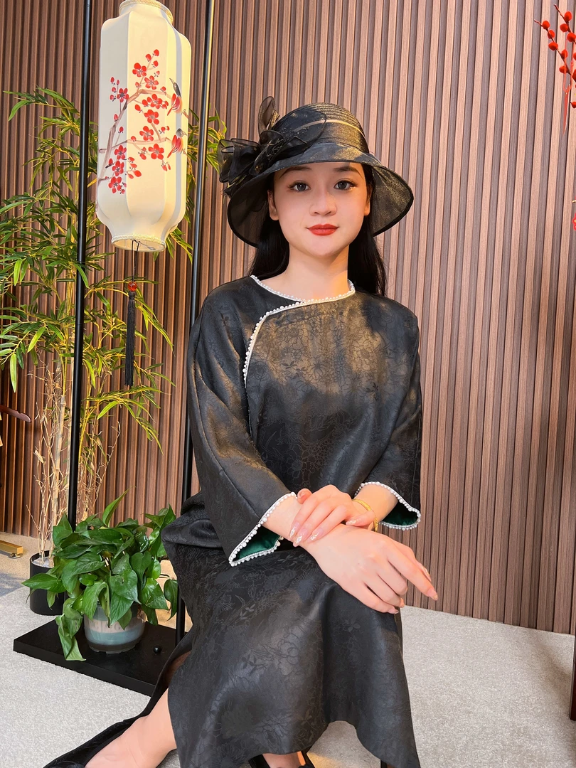 新中式国风复古设计师款提重磅花斜襟黑色圆领香云纱宽松连衣裙
