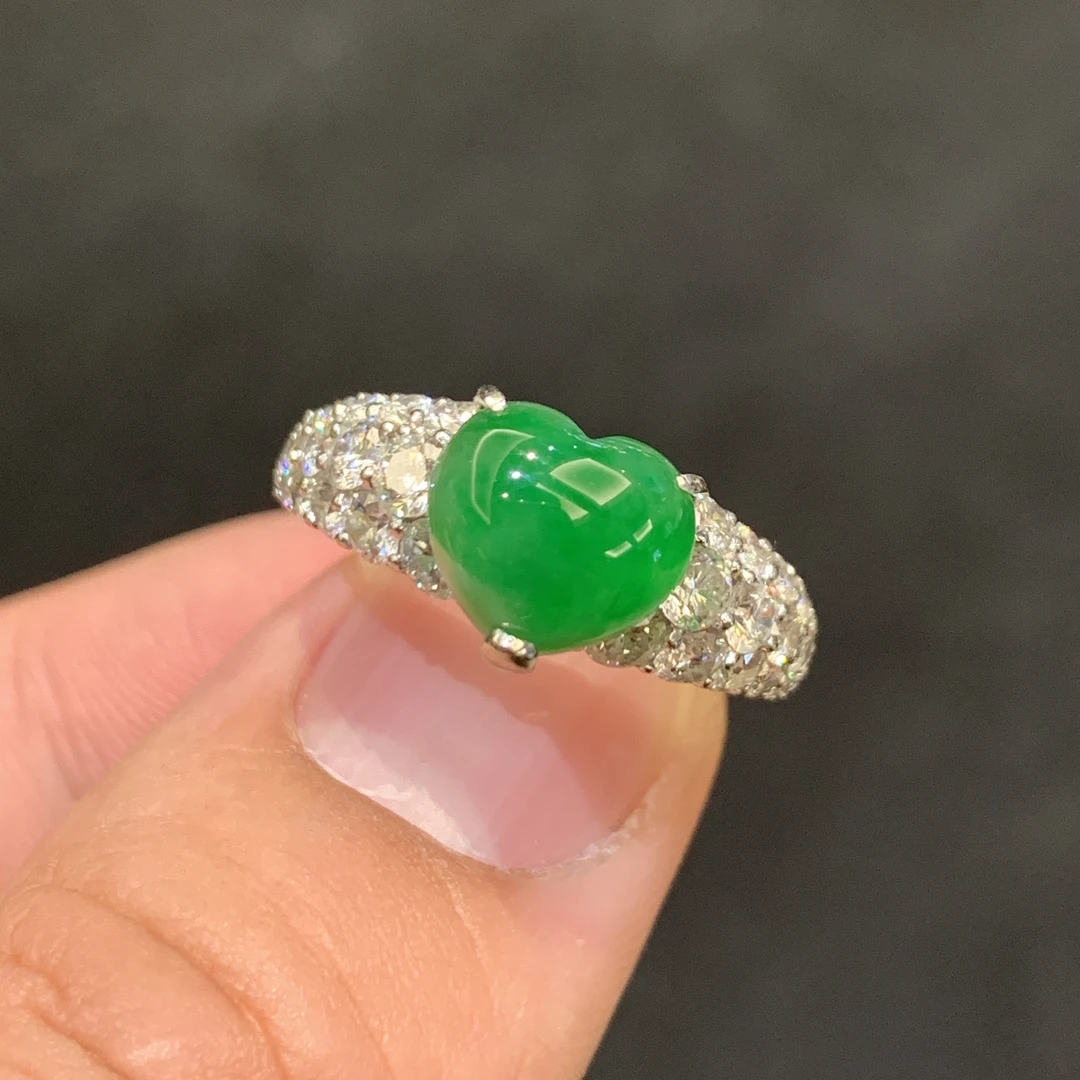 3.418ct心形翡翠戒指