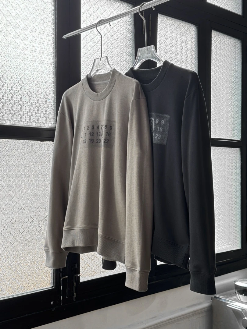 【M6纯原订单】原版定制的纯棉毛圈布吸湿透气亲肤MM6数字印花卫衣