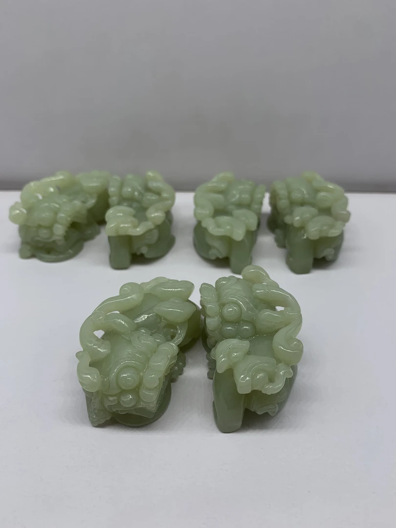 NYHS0061-天然和田玉时尚貔貅吊坠多样性发其一