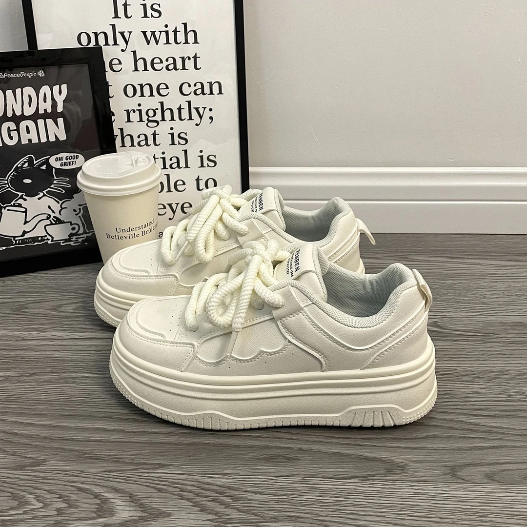 人本美式复古ins女2025春季新款日系小众学生休闲小白鞋厚底板鞋