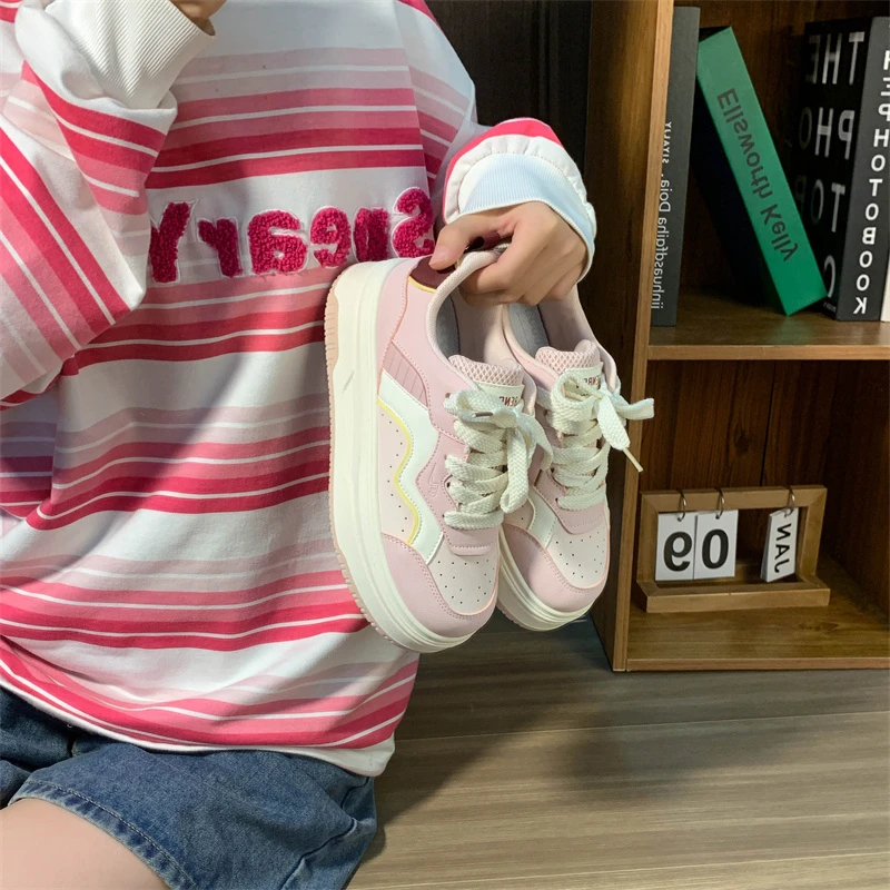 人本粉色板鞋女夏季新款女生韩版运动休闲潮学生百搭ins厚底板鞋