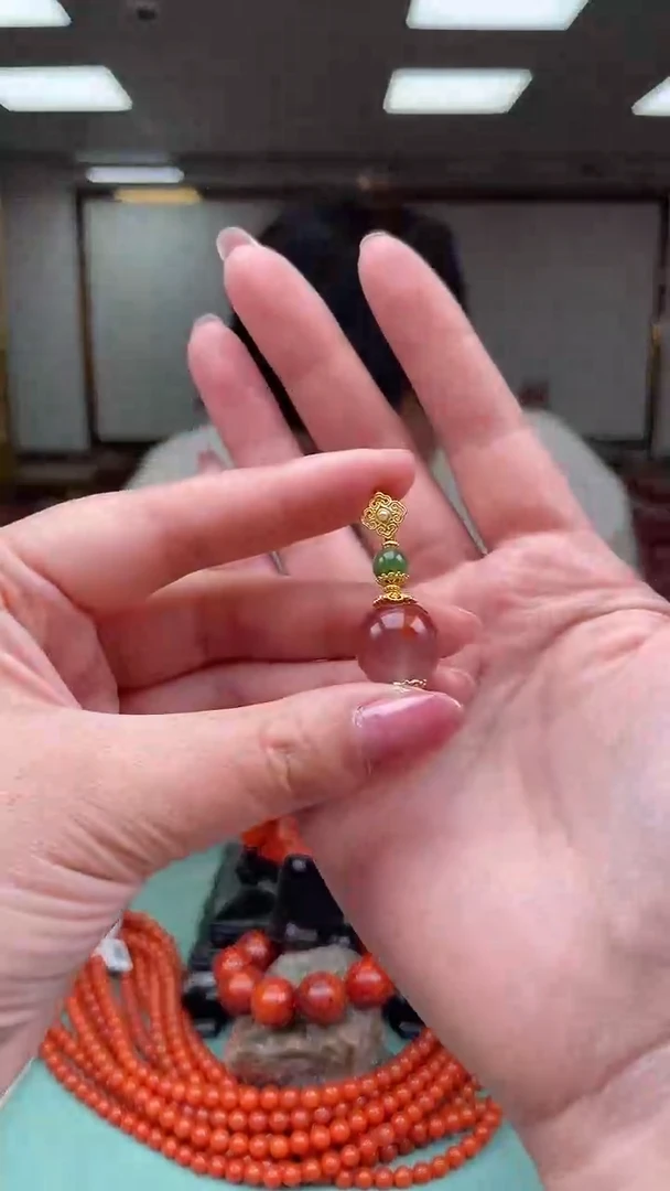 【闪购商品】南红玛瑙手饰未镶嵌吊坠