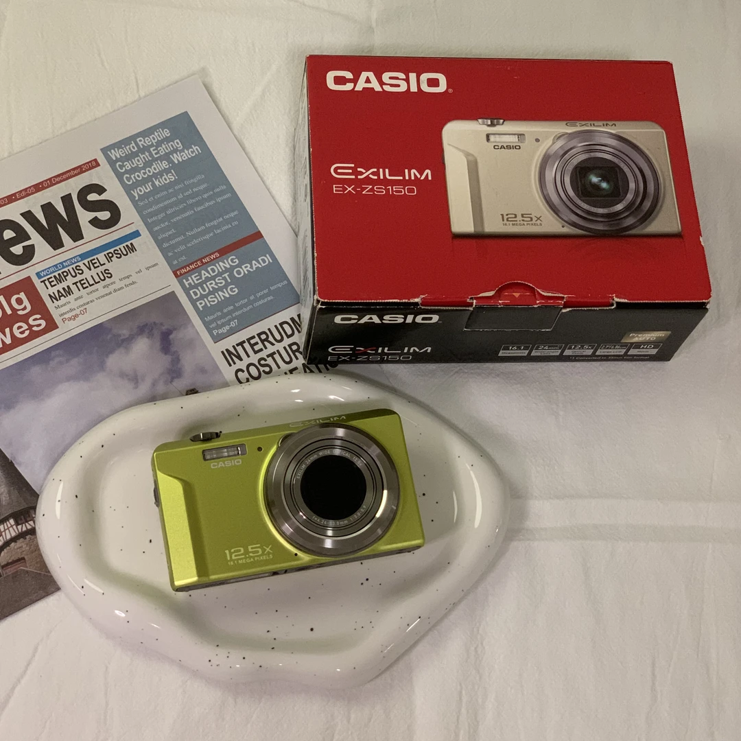 99新  CASIO/卡西欧zs150 原盒绿色1610万像素12倍变焦ccd