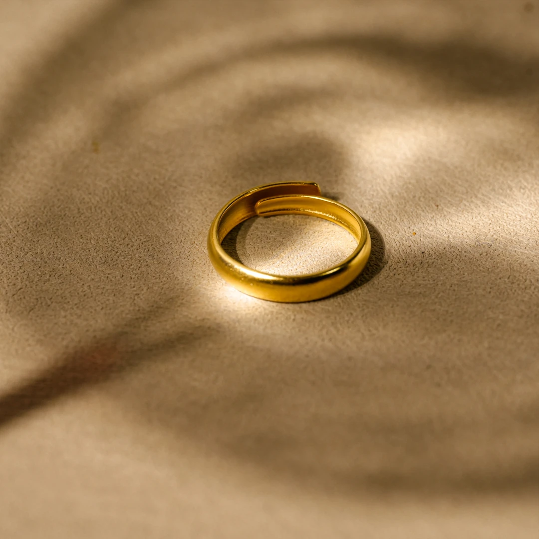 钛钢戒指 钛钢 790 金色素圈宽面可调节戒指男女同款经典时尚高级