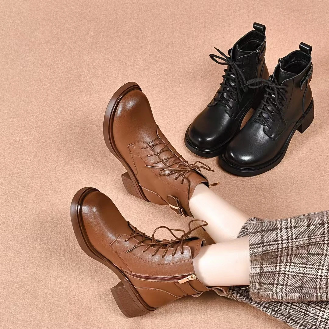 新款真皮时尚休闲马丁靴女英伦风中跟百搭短筒女靴加绒棉靴粗跟