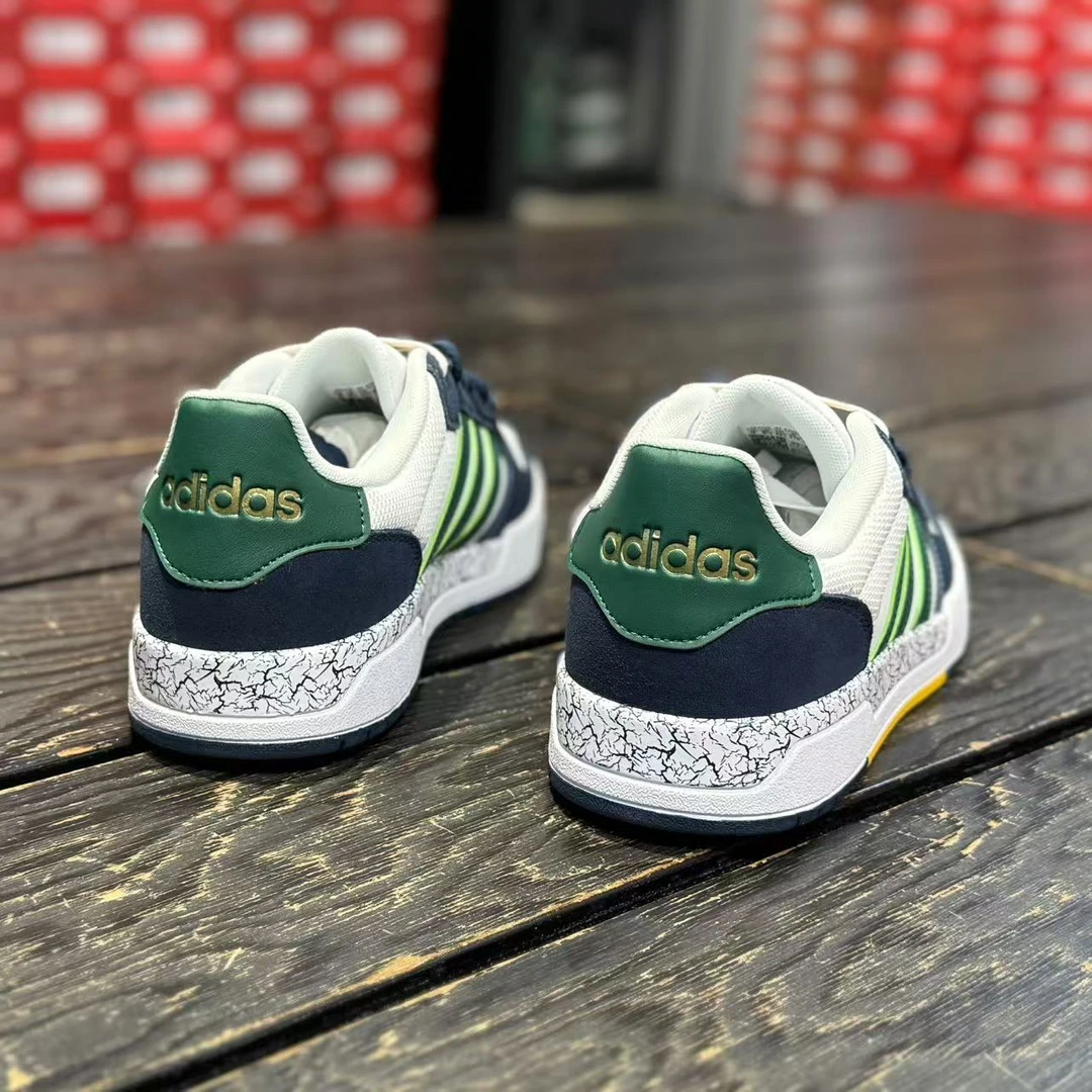 Adidas/阿迪达斯男女情侣款经典低帮运动复古板鞋JQ5047男子男士