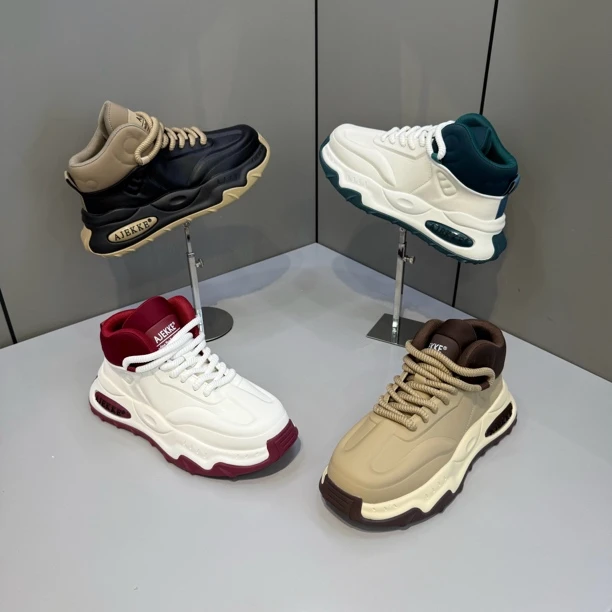 2024 男士运动时尚休闲百搭青春舒适软底潮流潮鞋（皮鞋尺码）