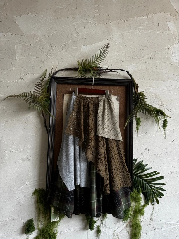 编号B309 花衣部落原创秋冬复古磨毛绿色不规则格子拼接半身裙