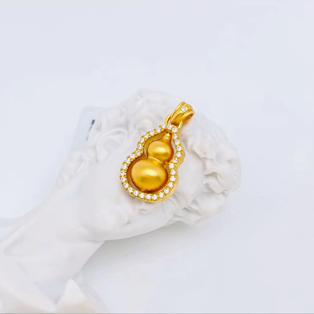 足金999 古法工艺 镶嵌莫桑石转转葫芦吊坠