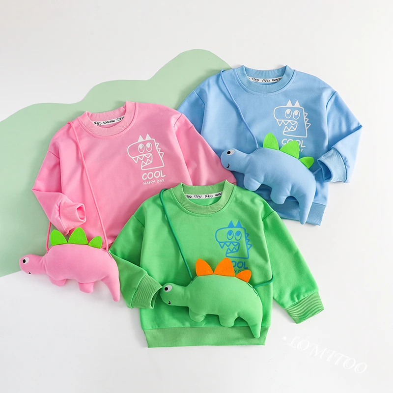 2023秋季新款潮童时尚玩偶斜跨卫衣9056