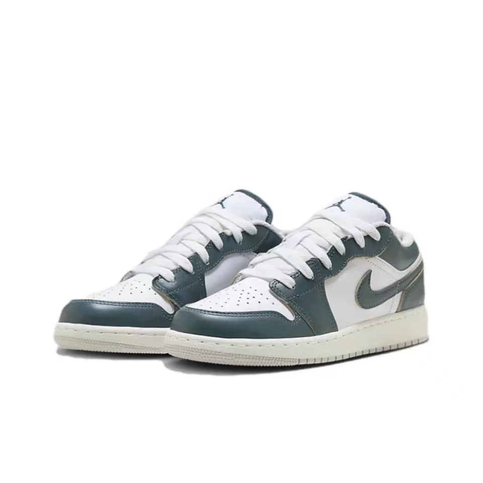 【官方授权】NIKE/耐克 Air Jordan 1 Low 女子GS休闲鞋 FQ8041-300
