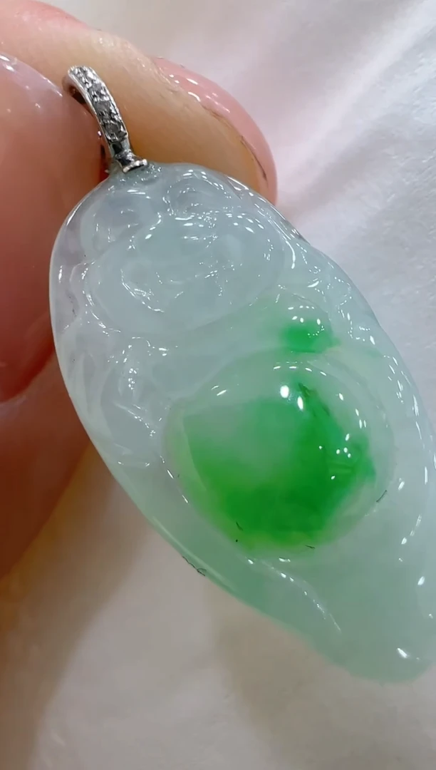 【闪购商品】翡翠吊坠(不含链)18K金镶嵌多样性发货拍一发一