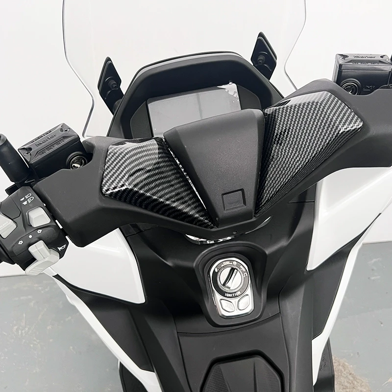 适用钱江鸿150手把盖 车头覆盖件碳纤维外壳车把罩龙头件改装配件