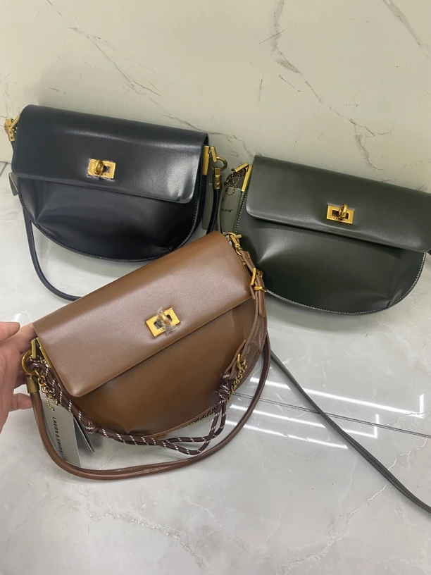 定型可单肩腋下可斜挎的质感马鞍女士包包