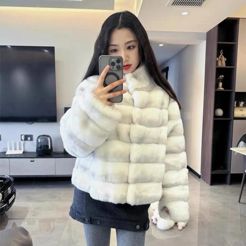 【冰淇淋龙猫】婴儿级底绒进口仿獭兔渐变灰白色毛毛外套短款女立领