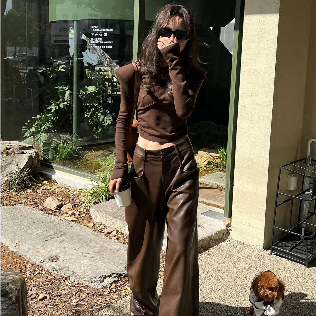 2025新款纯欲甜辣妹胸型明线设计感长袖T恤女春修身显瘦露脐上衣