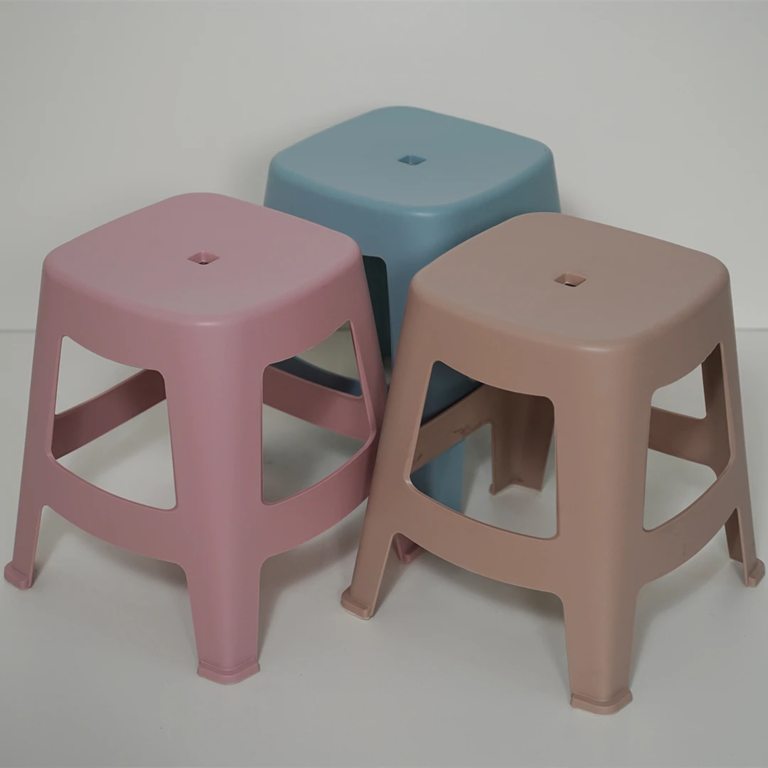 50号中凳高37cm重约1.5斤塑料凳家用客厅板凳简约经济型餐厅叠放