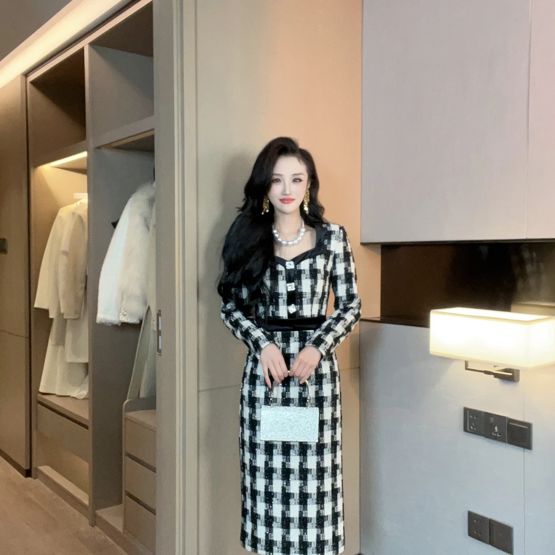 2025琪琪新款法式典雅黑白格修身连衣裙DA1ADR007，DA1ADR040