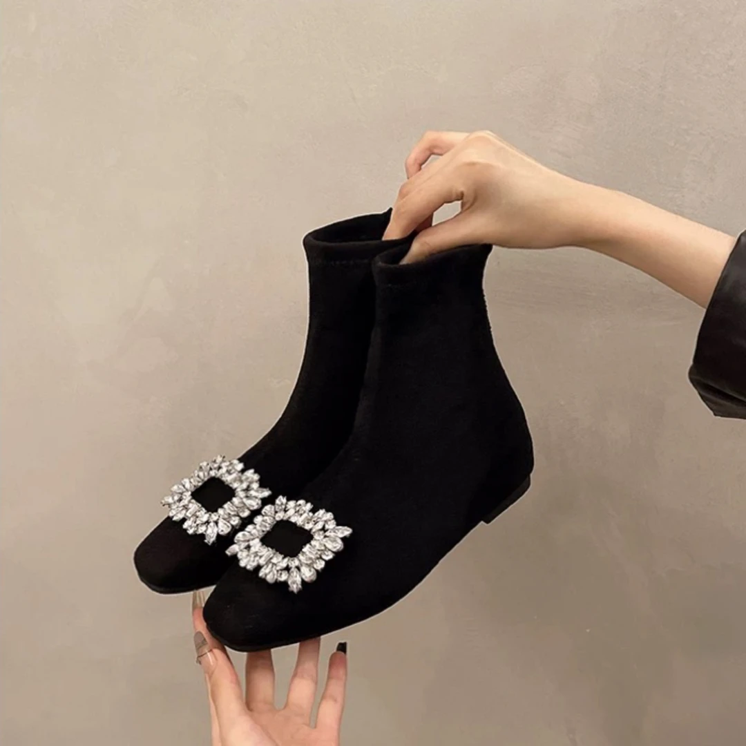 洋气内增高水钻绒面方头小短靴2024秋冬新款显瘦时装名媛风瘦瘦靴