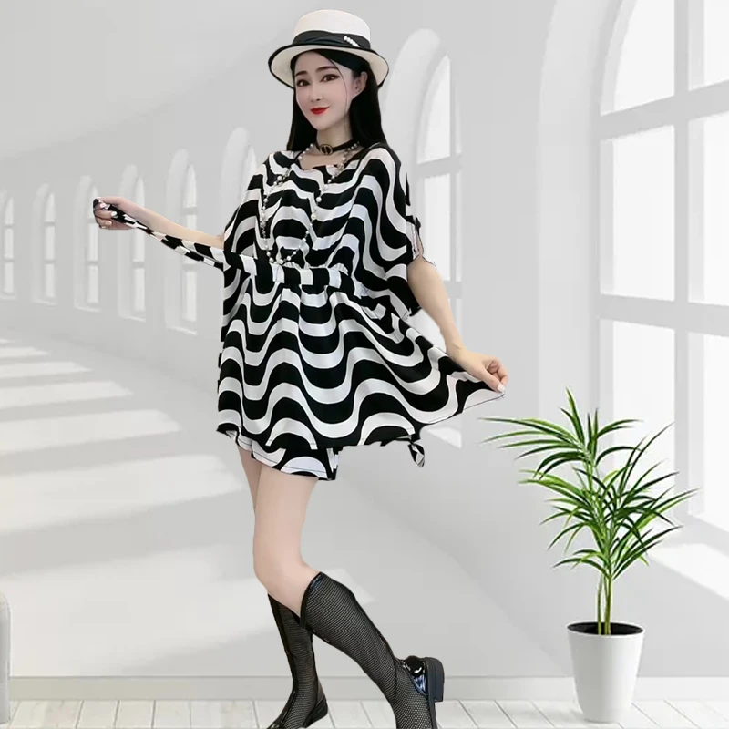 2025夏季新款时尚洋气显瘦遮肉气质百搭设计感宽松休闲短裤两件套