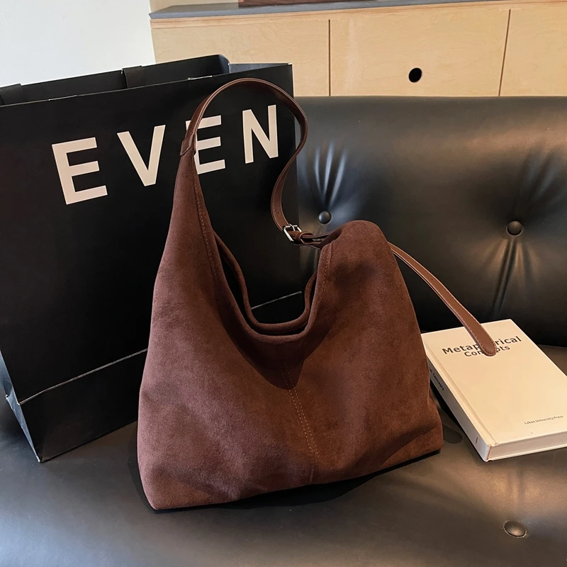 秋冬季复古磨砂大容量包包女式2024新款通勤单肩斜跨托特包子母包