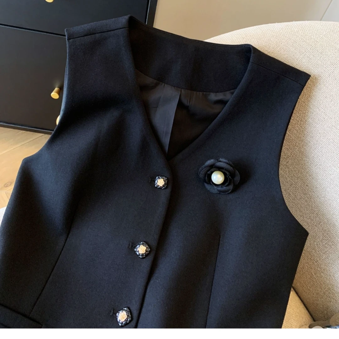 高级感气质通勤西装女士马甲高端轻奢赵露思同款花朵挂胸马夹上衣