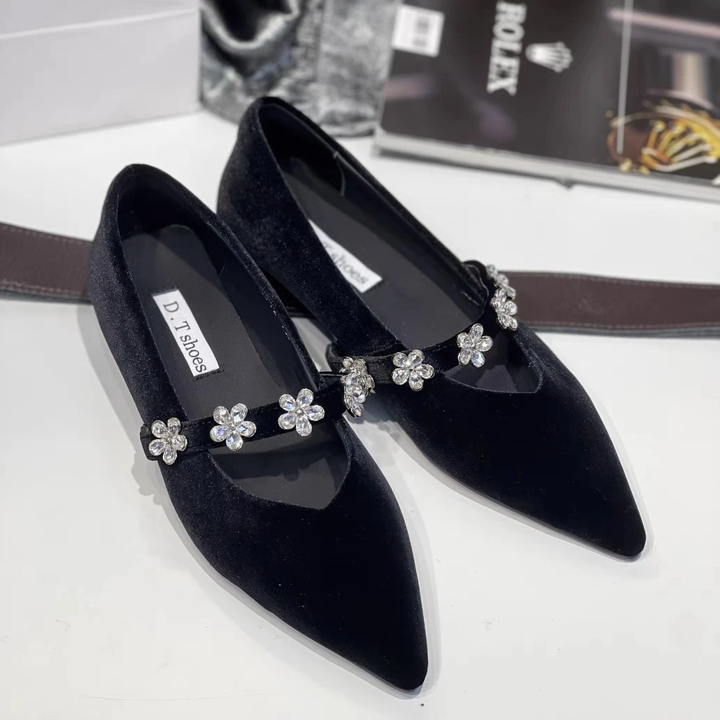 金丝绒！欧货坡跟小梅花V口气质性感玛丽珍单鞋 不掉脚显脚瘦