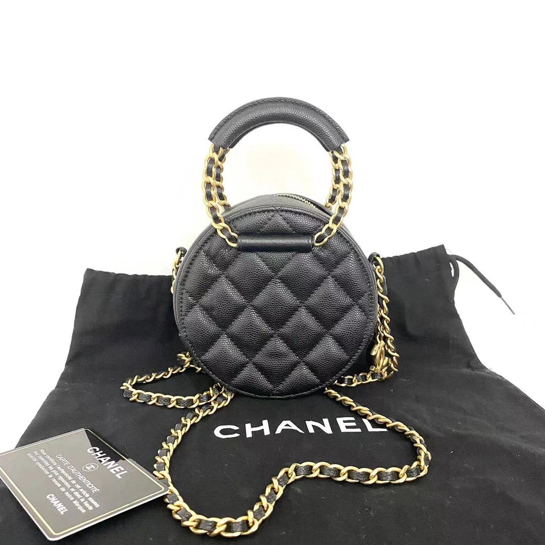 95新 Chanel/香奈儿 98新/圆环手提圆饼包 晚宴包 黑金荔枝牛