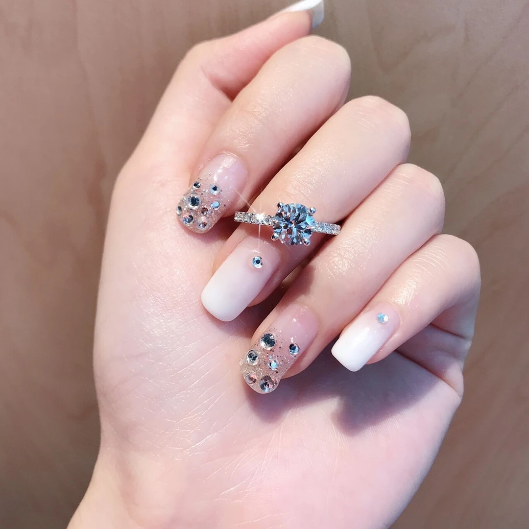 【四爪微镶】1克拉/925银莫桑女戒豪镶婚戒