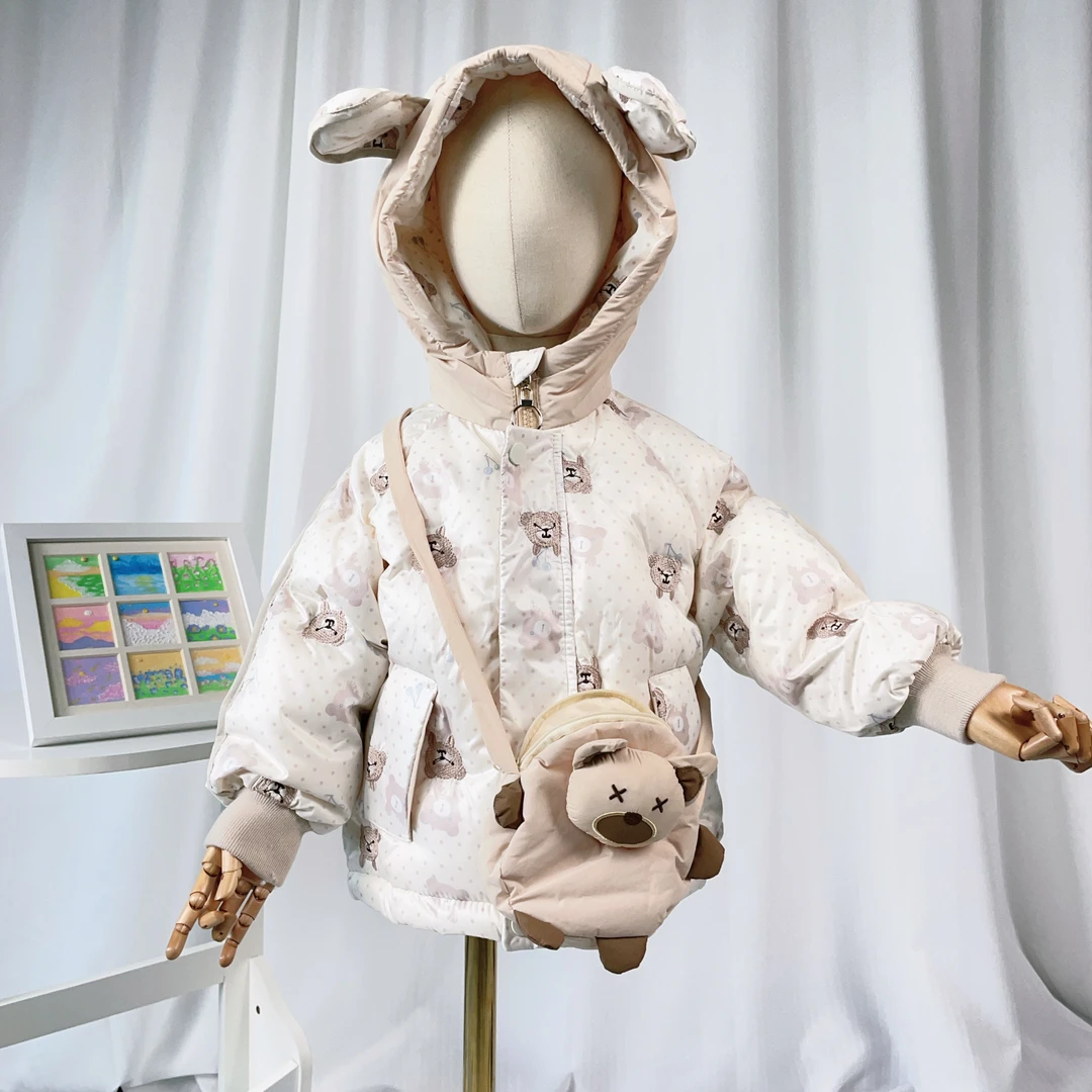 轻奢儿童羽绒服 刺绣印花羽绒服