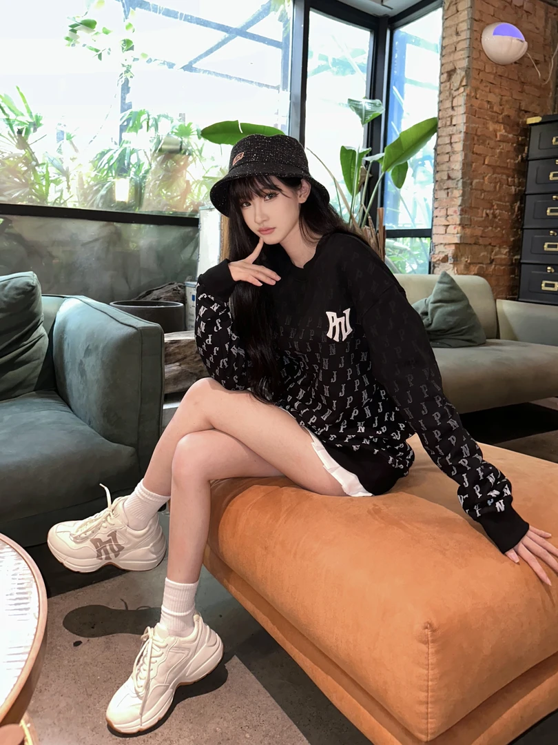 断码福利 黑色2XL码渐变色卫衣