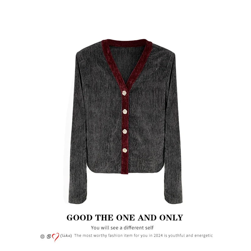 时尚气质轻奢撞色短款外套  900021