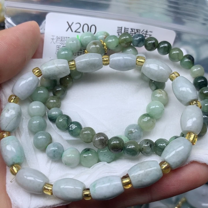翡翠颈饰未镶嵌吊坠