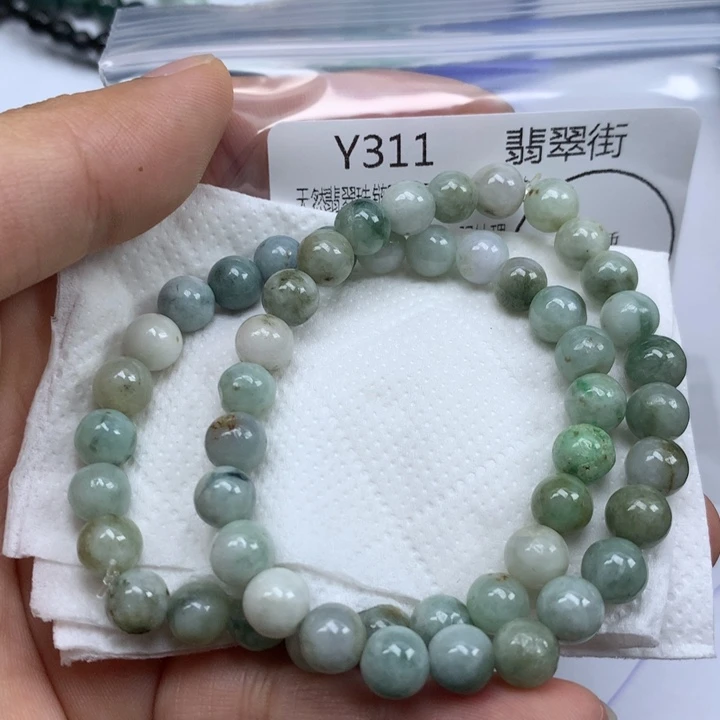翡翠颈饰未镶嵌手串