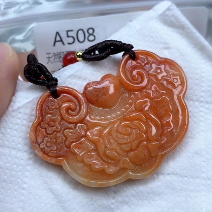 翡翠颈饰未镶嵌吊坠