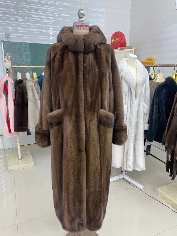 浩月锦裘进口天鹅绒短二整貂咖啡色风雪帽挽袖口女款外套复古风