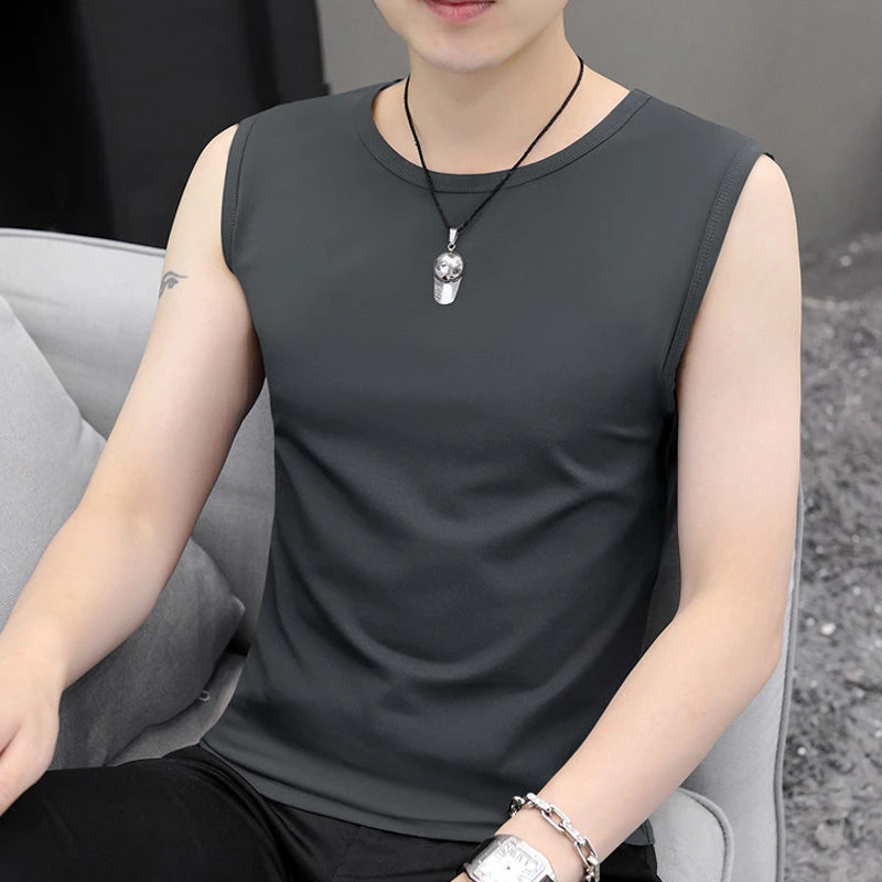 2025透气背心男士夏季外穿紧身健身纯色潮流运动坎肩宽肩修身无袖