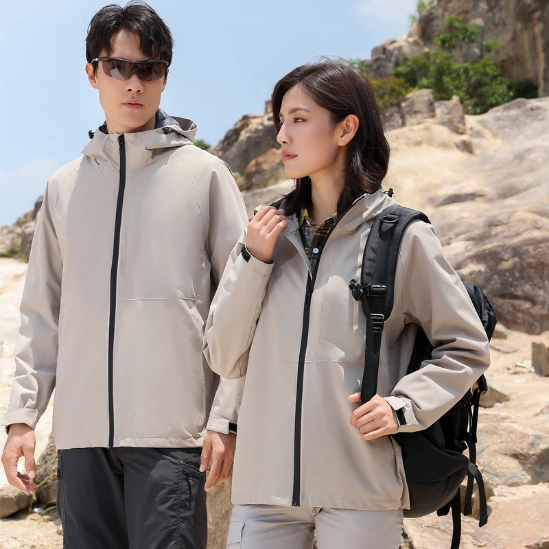 男士加绒加厚外套冲锋衣连帽夹克户外登山防风防水防污情侣装秋冬