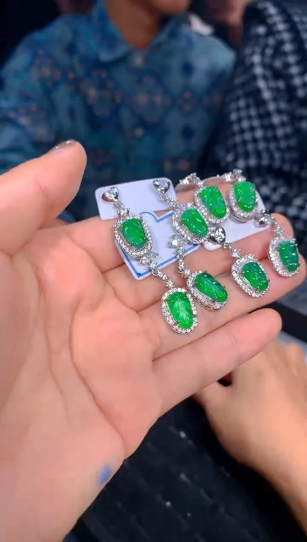 【闪购商品】定制翡翠未镶嵌36多样性发货（发其一）