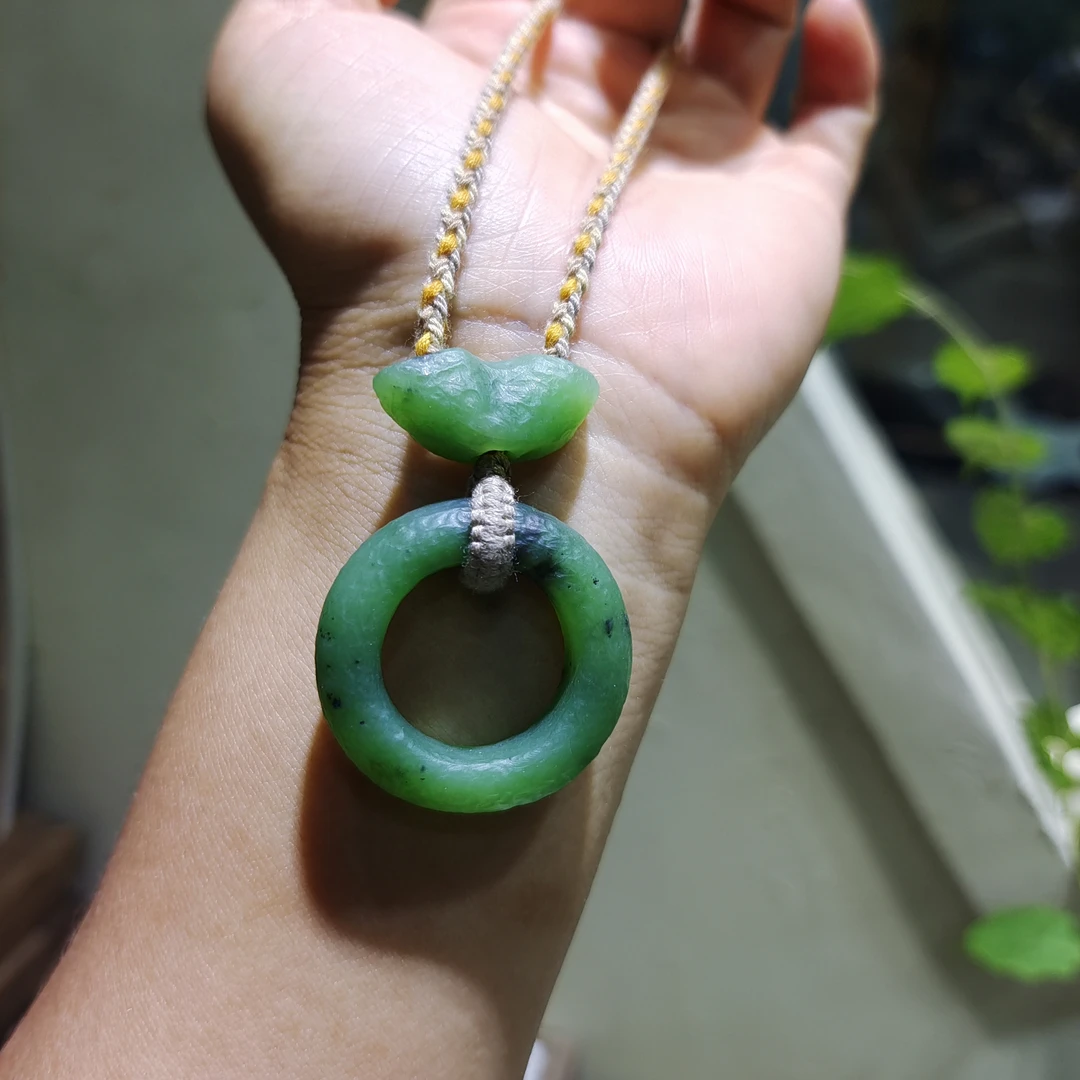 碧玉老光戒圈吊坠