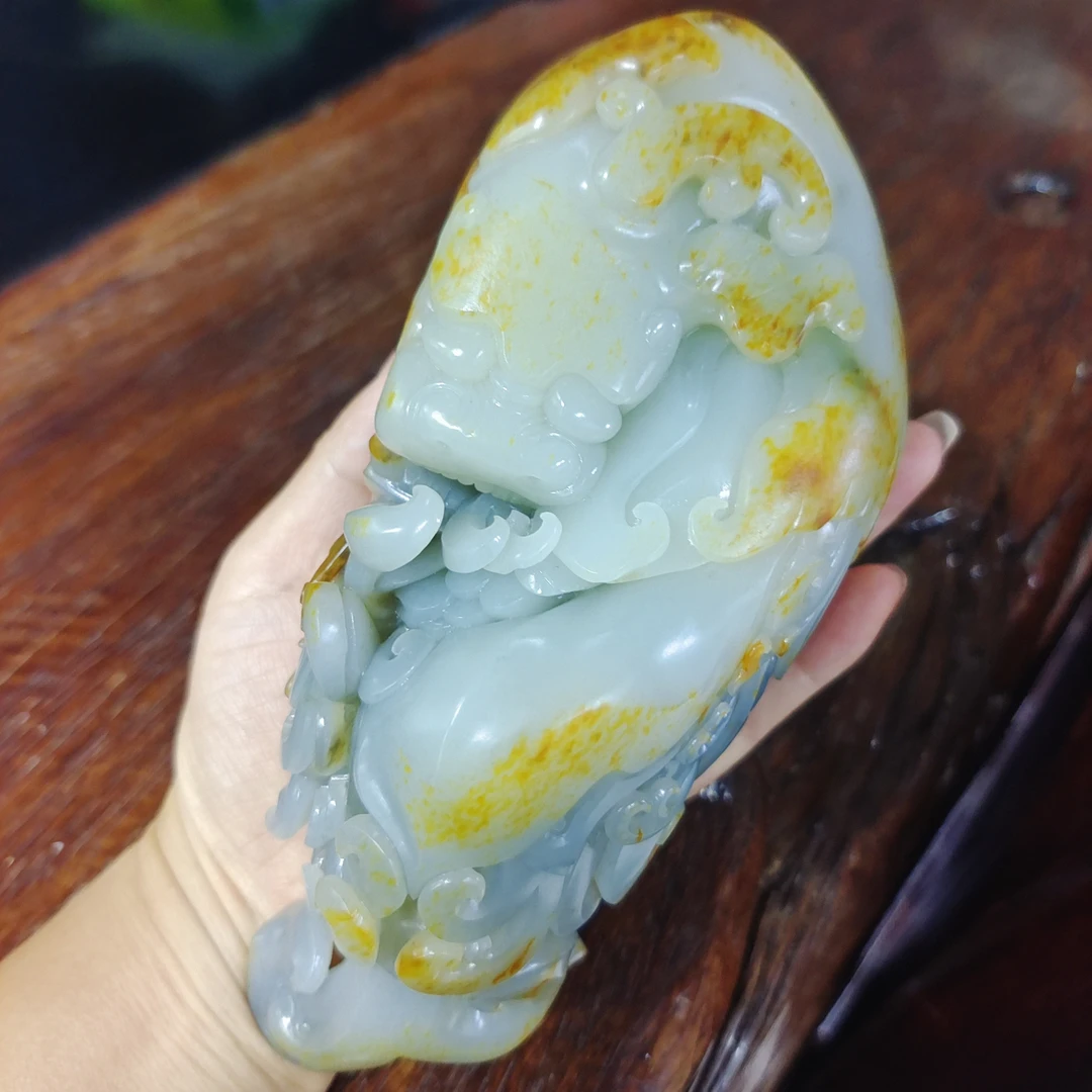 和田玉籽料黄皮.貔貅